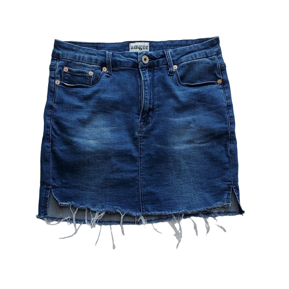 UMGEE Women's Denim Jean Skirt Size 28 Small Distressed Raw Edge Short
